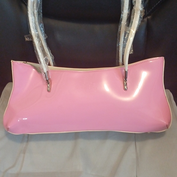 Beijo Bubblegum Pink Shoulder Bag - Picture 1 of 2